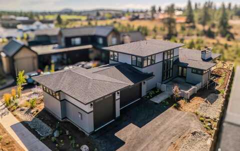 3227 NW Strickland Way, Bend, OR 97703