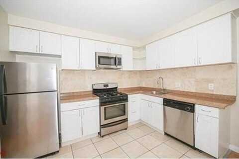 23 Pine St, Cambridge, MA 02139