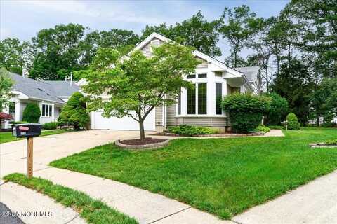 2331 Kira Court, Toms River, NJ 08755