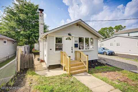 50 Pacific Boulevard, Keyport, NJ 07735