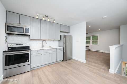 96 East Avenue, Atlantic Highlands, NJ 07716