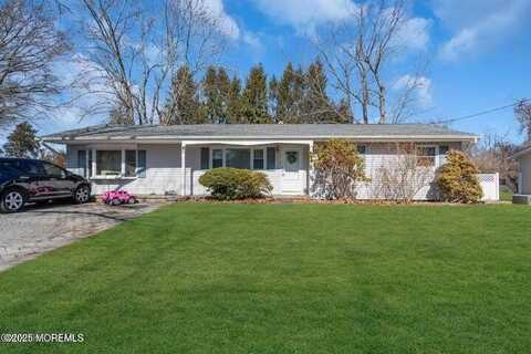 8 Spruce Terrace, Jackson, NJ 08527