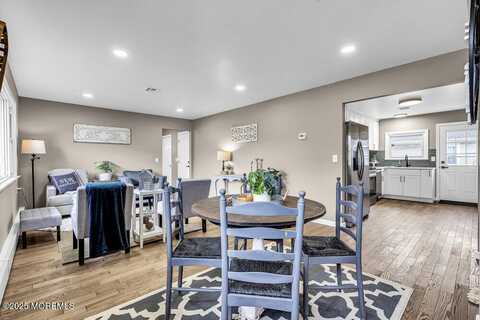 25 Montserrat Street, Toms River, NJ 08757