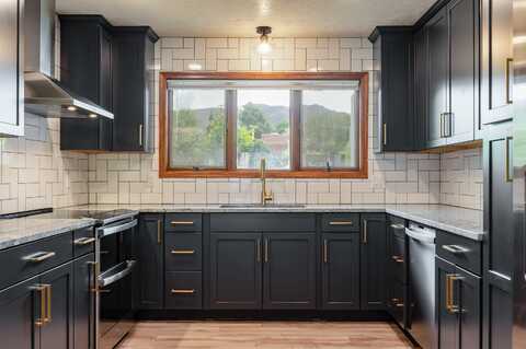 1917 MONTE LARGO Drive NE, Albuquerque, NM 87112