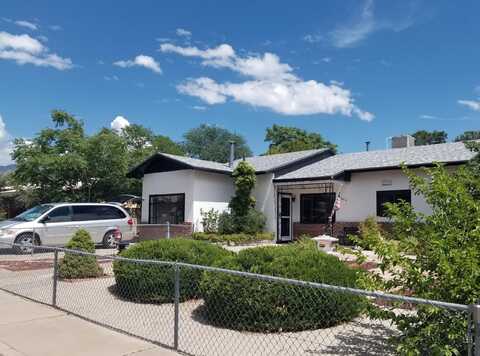 9206 AZTEC Road NE, Albuquerque, NM 87111