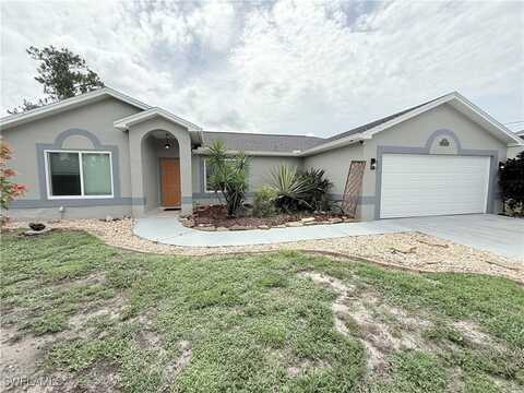 910 Greenwood Avenue, Lehigh Acres, FL 33972