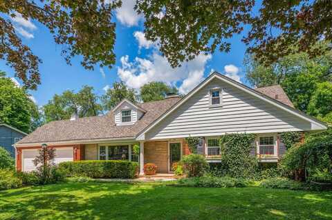 603 Shabbona Trail, Batavia, IL 60510