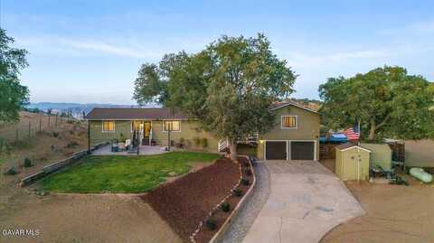 23700 Reindeer Drive, Tehachapi, CA 93561