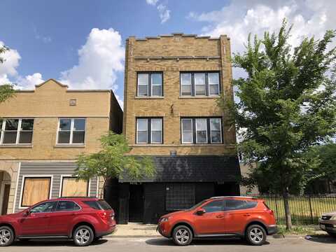 4876 W Armitage Avenue, Chicago, IL 60639