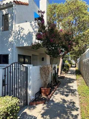 102 Park Shadow Court, Baldwin Park, CA 91706
