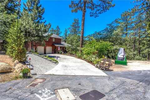 32425 Snowshoe Lane, Running Springs, CA 92382