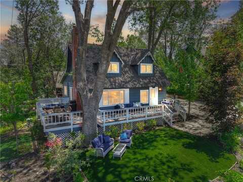 425 Heliotrope Drive, Lake Arrowhead, CA 92352