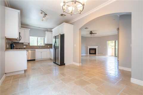 11253 Peach Grove Street, North Hollywood, CA 91601