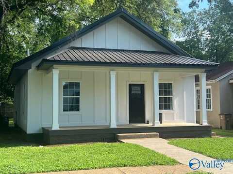 1009 Johnston Street SE, Decatur, AL 35601