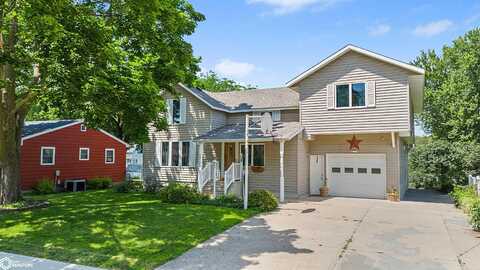 1100 3rd Ave S, Clear Lake, IA 50428