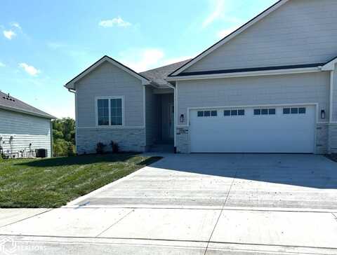 778 NE 71St Street, Pleasant Hill, IA 50327