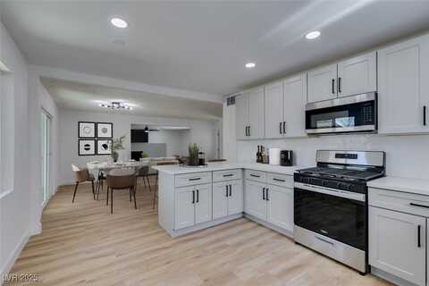212 View Drive, Las Vegas, NV 89107