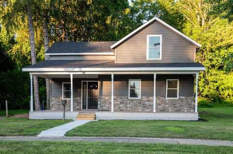 1120 8th Street, Three Rivers, MI 49093