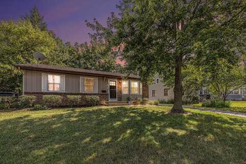 104 Canterbury Street SW, Wyoming, MI 49548