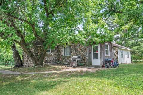 18699 16 Mile Rd, Big Rapids, MI 49307