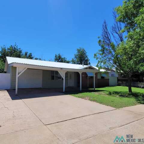 907 S Caminisito Street, Roswell, NM 88203