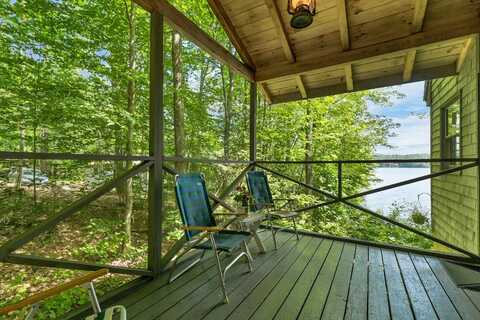 11 Nettie Way, Moultonborough, NH 03254