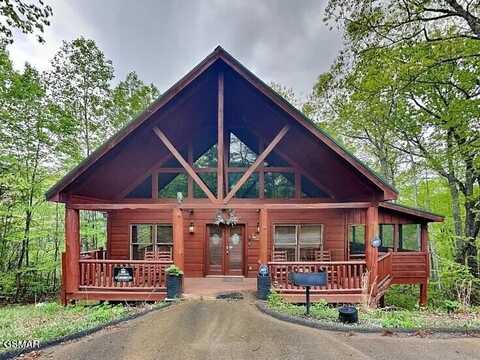 2306 Pine Circle, Sevierville, TN 37876