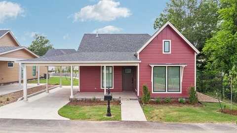 210 S Bluff Street, Catoosa, OK 74015