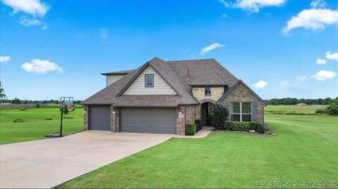 30130 S Maxine Avenue, Inola, OK 74036