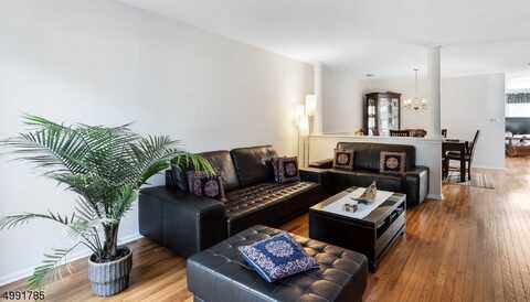 13 Charleston Ct Ondo, Bernardsville, NJ 07920