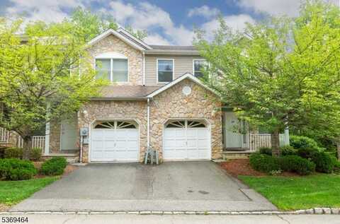643 Old Dover Rd, Whippany, NJ 07950