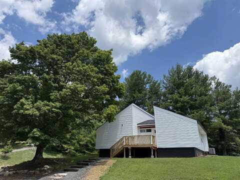 136 FREEDOM Lane, Newport, VA 24128