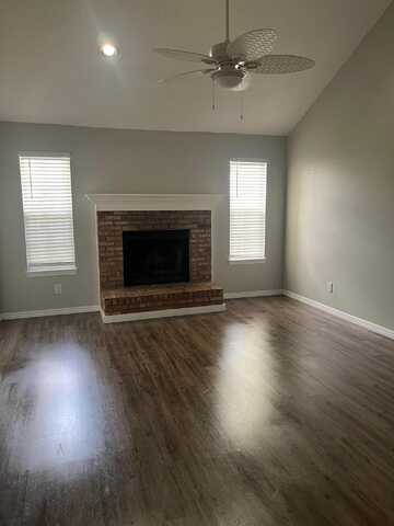 603 drakes landing, Mary Esther, FL 32569
