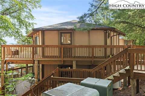 105 Hornbeam Road, Beech Mountain, NC 28604