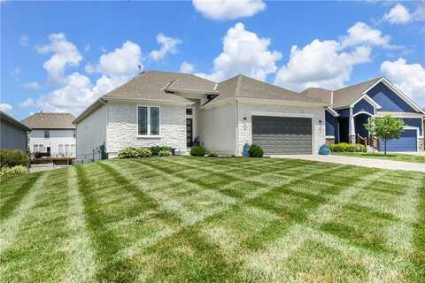 3329 SW Jessie Circle, Lees Summit, MO 64082