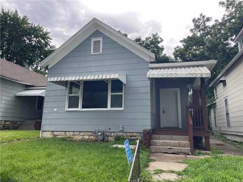 812 N 9th Street, Leavenworth, KS 66048