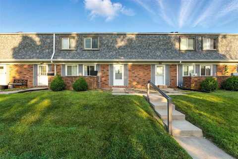 433 Peterson St, IowaCity, IA 52245