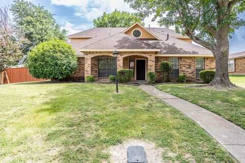 947 Aspen Drive, DeSoto, TX 75115