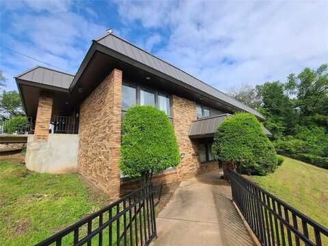 102 Memorial Drive, Denison, TX 75020