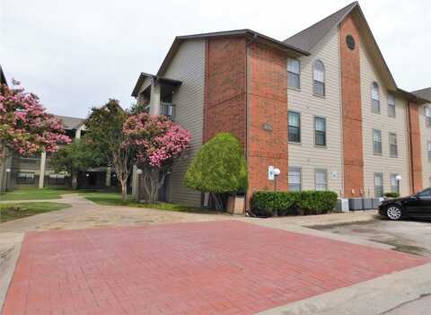 218 N Texas Boulevard, Denton, TX 76201