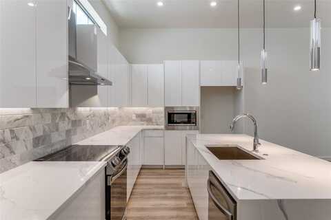 1775 Novela Way, Dallas, TX 75215