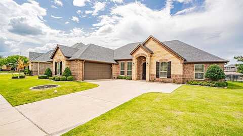 1207 Huntington Cove Court, Granbury, TX 76048