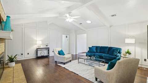 110 Oak Grove Circle, Double Oak, TX 75077