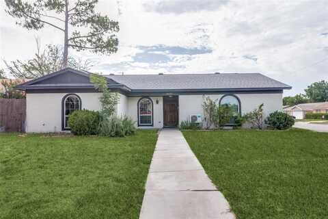 6645 Vega Drive, Fort Worth, TX 76133