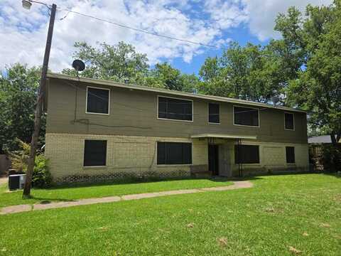400 Oak Drive, Terrell, TX 75143