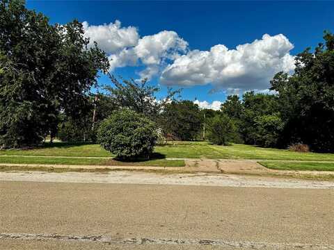 410 N East Street, Seymour, TX 76380