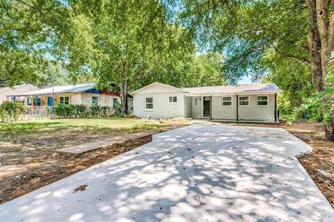 5821 Black Oak Lane, River Oaks, TX 76114
