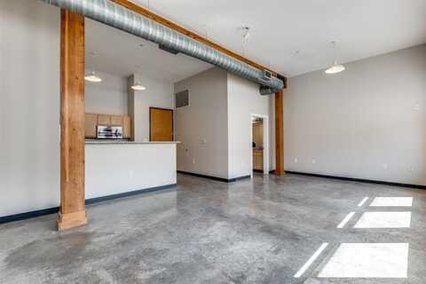 2502 Live Oak Street, Dallas, TX 75204