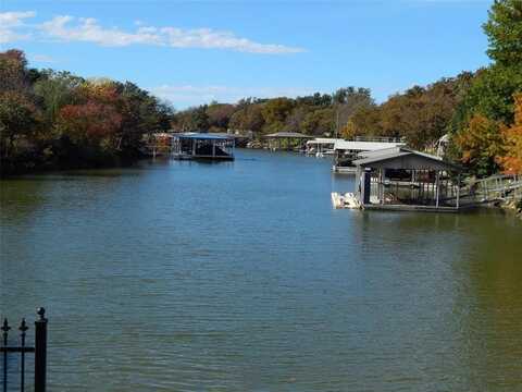 8401 Sunset Cove Drive, Fort Worth, TX 76179