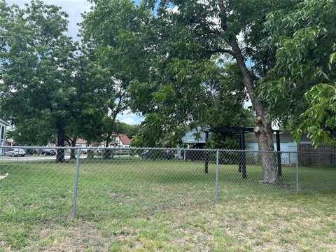 1622 E Elmore Avenue, Dallas, TX 75216